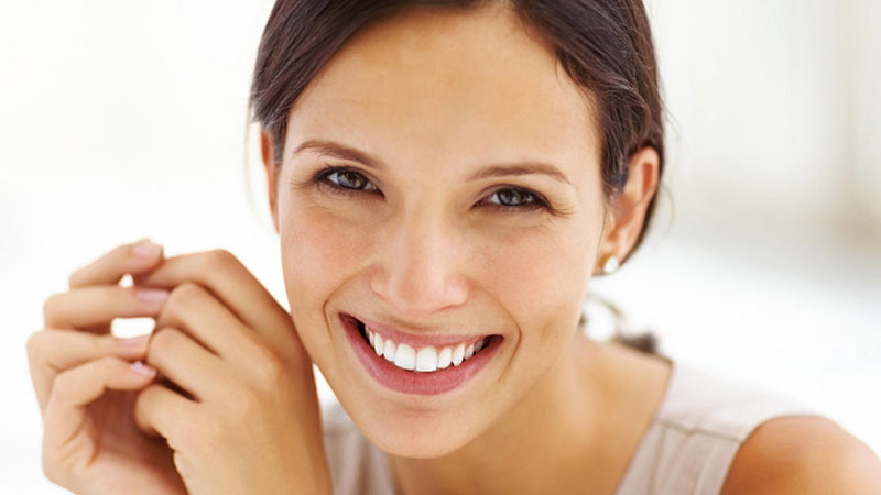 teeth whitening woman